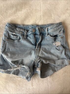 🍎 Old Navy Light Blue Distressed Denim Jean Shorts